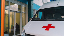 В результате атаки на Белгород пострадали три человека