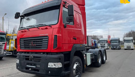 «Вятавтодор» в 2025 году купил свыше 100 новых машин для ремонта дорог