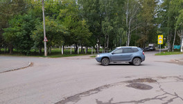 «Нет ни светофора, ни зебры»: общественники и чиновники проверили участки дорог вблизи кировских школ