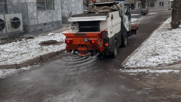 В Кирове хотят уменьшить количество песка при обработке тротуаров