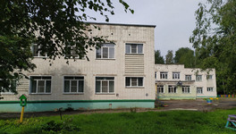 В Кирове закрыли детский сад, в котором полгода протекает крыша