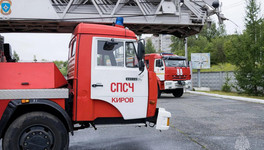 За сутки в Кировской области сгорели баня, две машины и квартира