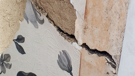 В Яранске из-за недобросовестного подрядчика дом пошёл трещинами