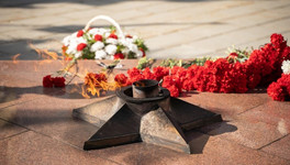 В Кирове почтили память погибших в 81-ю годовщину окончания войны