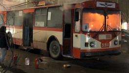 Известна причина пожара в троллейбусе на улице Воровского