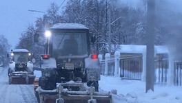 В Кирове усиливают снеговывозку на ключевых улицах