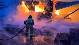 В Шабалинском районе загорелся жилой дом