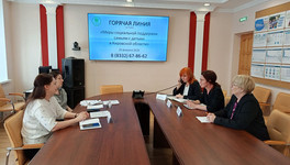 38 кировских семей позвонили на горячую линию по детским выплатам