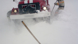 В Афанасьевском районе пожарная машина поехала на вызов и застряла в снегу