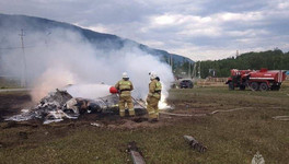 Два пассажира, которых считали погибшими после крушения вертолёта на Алтае, оказались живы
