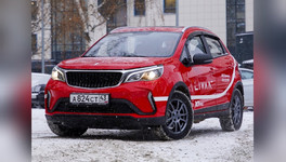 Яркий, комфортный и стильный: тест-драйв нового китайского кроссовера LIVAN X3 Pro