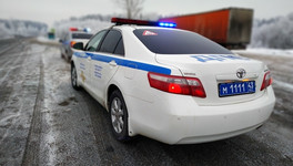 В Кировской области автобус врезался в фуру: пострадали пассажиры