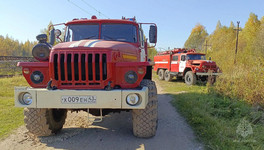 Два гаража, УАЗ и мотоцикл сгорели при пожаре в Подосиновском округе
