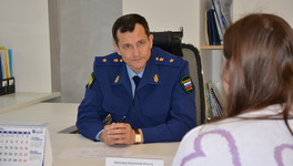 Прокуратура потребовала обустроить остановку у проходной завода в Кирове