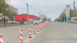 Сигнальные столбики на улице Воровского почистят из-за жалоб кировчан
