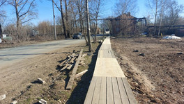 В Вересниках ремонтируют наплавные тротуары