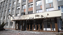 В Белгороде беспилотник врезался в здание администрации, два человека пострадали