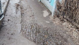 Многолетнюю яму на улице Дерендяева планируют устранить в 2025 году