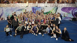 Кировские акробаты выиграли 34 медали на соревнованиях ПФО