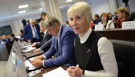 Глава города Елена Ковалёва за прошлый год заработала почти 3 млн рублей