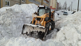 Кировские дорожники вывезли за ночь 7 тысяч кубов снега