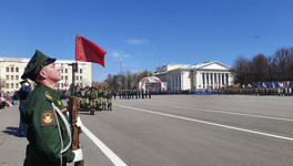 В Госдуме хотят разрешить выпускникам заключать контракт на службу в армии сразу после окончания школы