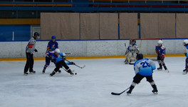 Кировская хоккейная команда выиграла региональный этап всероссийских соревнований