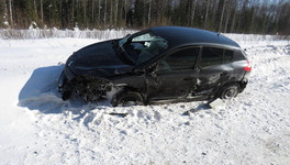 В Куменском районе столкнулись две иномарки, пострадали оба водителя