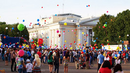 Автобусная экскурсия и первенство города по картингу. Как будут развлекать кировчан в День города?