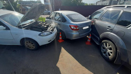 В Кирове произошло массовое ДТП с четырьмя автомобилями