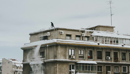 В Кирове 12 управляющих компаний не убирали снег и не чистили крыши
