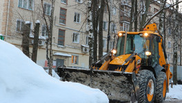 Кировчан предупреждают, где в ближайшее время будут вывозить снег