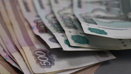 Кировские полицейские задержали курьера мошенников, который украл деньги у трёх пенсионерок