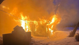 Сотрудница полиции спасла мужчин из горящего дома в Нолинском районе