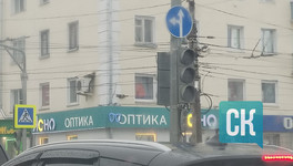 Светофоры на перекрёстке Воровского и Октябрьского проспекта восстановили