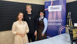 «Слова «спасибо за урок» важнее всего на свете». Интервью с учителями Анастасией Ветровой и Антоном Лузяниным