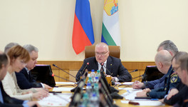 Губернатор поручил обеспечить четкую работу служб в населенных пунктах за мостом через Молому