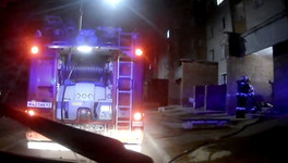 В Кирово-Чепецке пожарные спасли мужчину из горящей квартиры