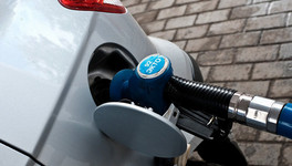 В Кировской области упали цены на бензин