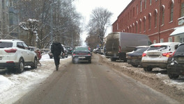 Работу кировских дорожников в снегопад оценили на «тройку»