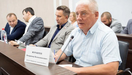 Владимир Журавлёв потребовал жёстко реагировать на срыв сроков при строительстве школ