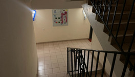 В Омутнинске пристав арестовал квартиру, и должница мгновенно нашла 140 тысяч