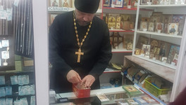 В Кирове лжесвященник торгует иконами