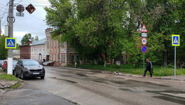 На перекрёстке Казанской и Молодой Гвардии появился пешеходный переход