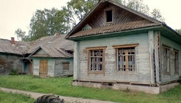 В Шабалинском районе по требованию прокуратуры снесли здание бывшей школы