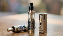 В Госдуме заявили: вейпы опаснее сигарет и губят репродуктивное здоровье