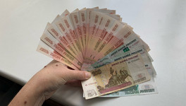 В Нововятске мужчина украл кошелёк из забытой сумки
