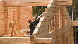 В Кировской области планируют развивать деревянное домостроение