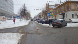 В центре Кирова водитель «Весты» спровоцировал тройное ДТП с пострадавшими