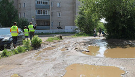 «Всё в грязи и нет разметки». Московские активисты поставили кировским дорогам «двойку» и «кол»